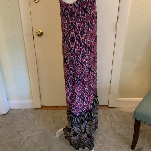 Express Exotic Print Maxi Dress - Picture 3 of 5